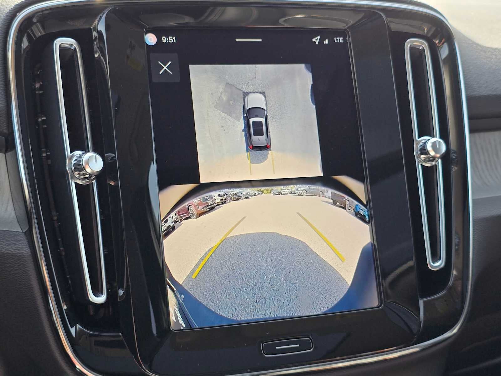 2026 Volvo XC40 Plus