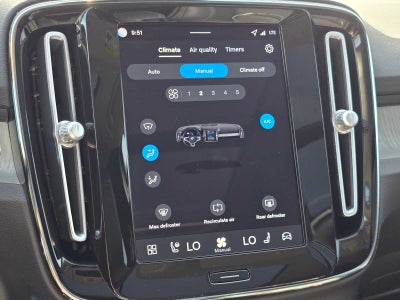 2026 Volvo XC40 Plus