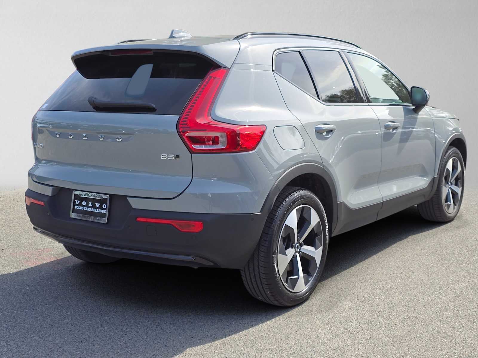 2026 Volvo XC40 Plus