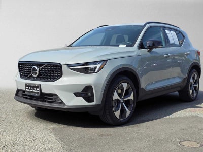 2026 Volvo XC40 Plus