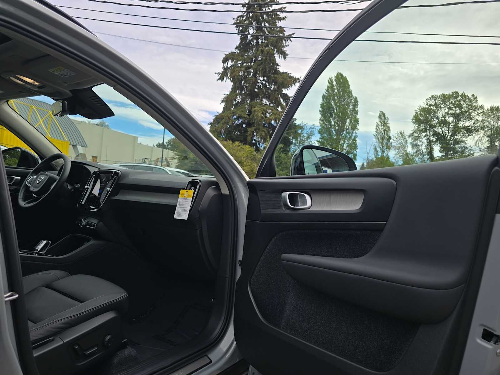2026 Volvo XC40 Plus