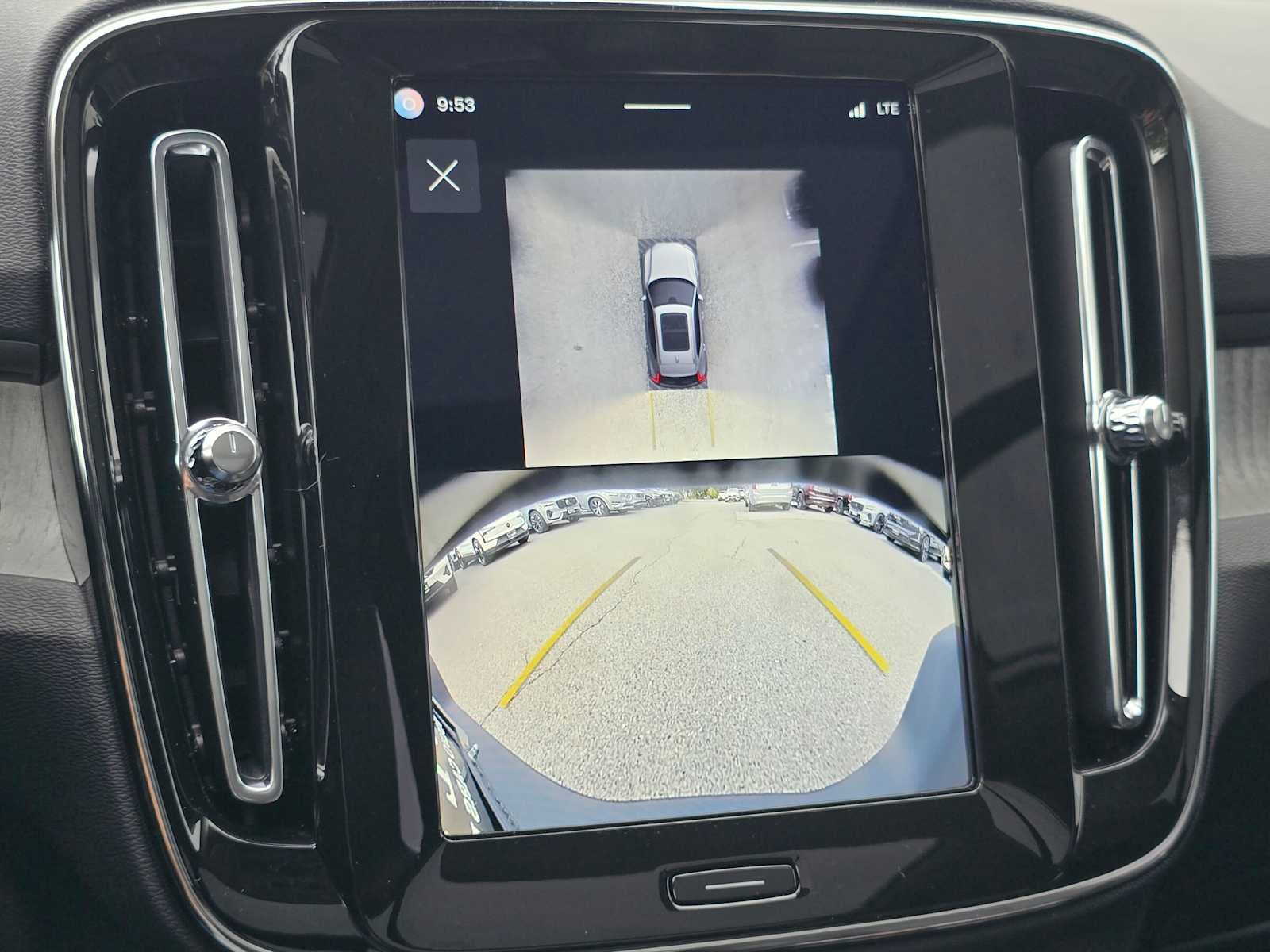 2026 Volvo XC40 Plus