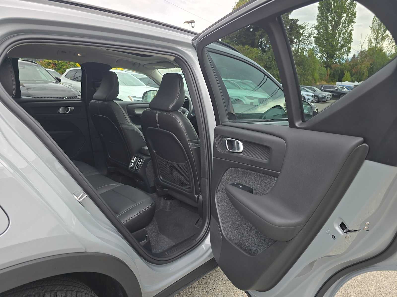 2026 Volvo XC40 Plus