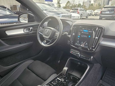 2026 Volvo XC40 Ultra Black Edition