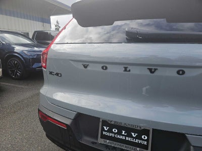 2026 Volvo XC40 Ultra Black Edition