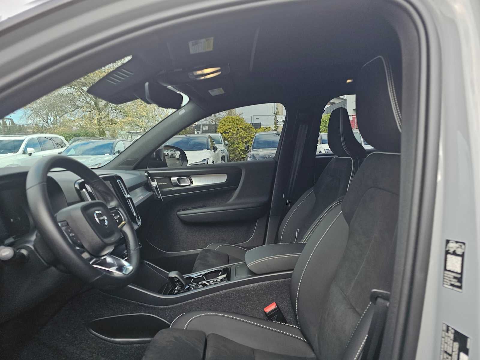 2026 Volvo XC40 Ultra Black Edition