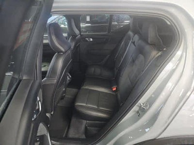 2025 Volvo XC40 Plus Bright Theme