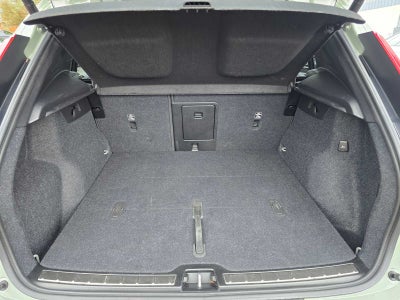 2025 Volvo XC40 Plus Bright Theme