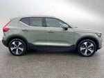 2025 Volvo XC40 Plus Bright Theme