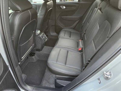 2025 Volvo XC40 Plus Bright Theme