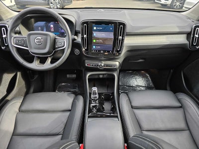 2025 Volvo XC40 Plus Bright Theme