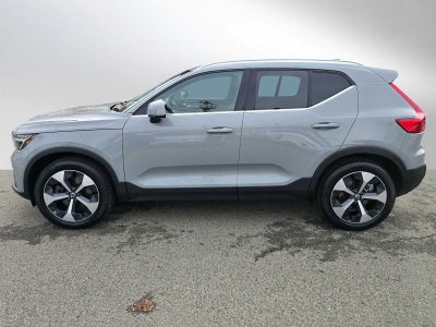 2025 Volvo XC40 Plus Bright Theme