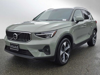 2025 Volvo XC40 Plus Bright Theme