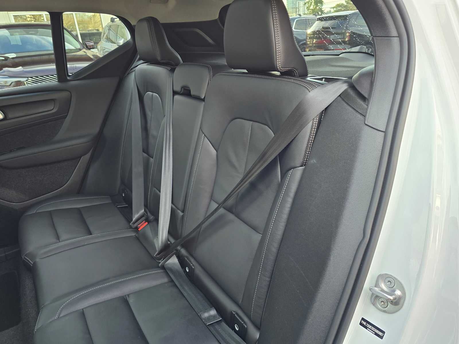 2025 Volvo XC40 Plus Bright Theme