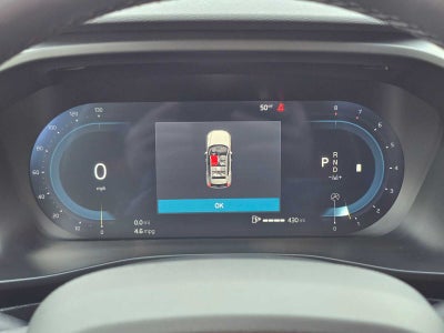 2025 Volvo XC40 Plus Bright Theme