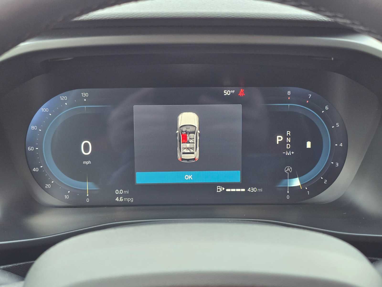 2025 Volvo XC40 Plus Bright Theme