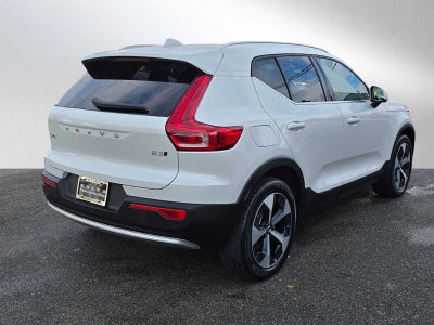 2025 Volvo XC40 Plus Bright Theme