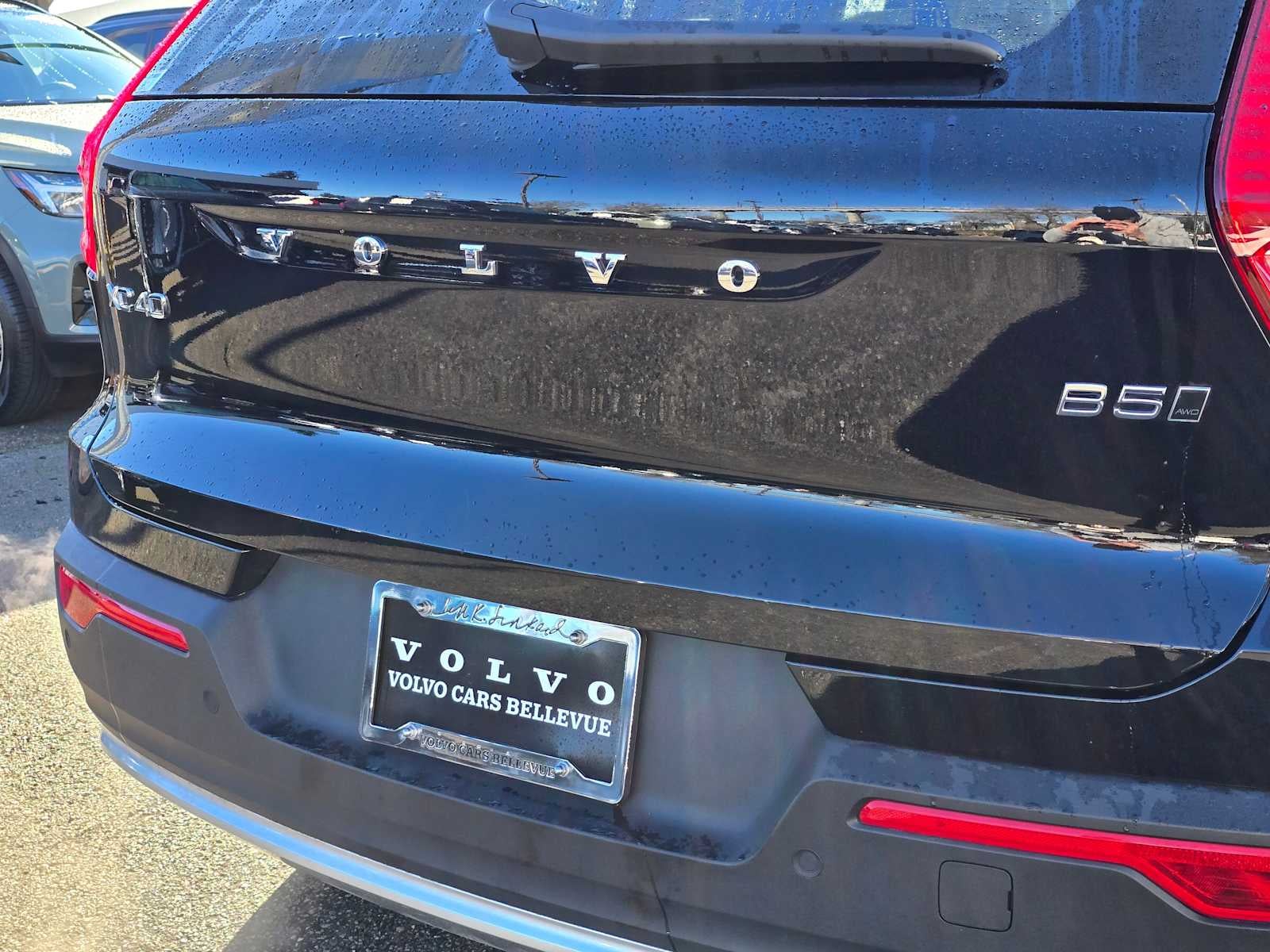 2025 Volvo XC40 Plus Bright Theme