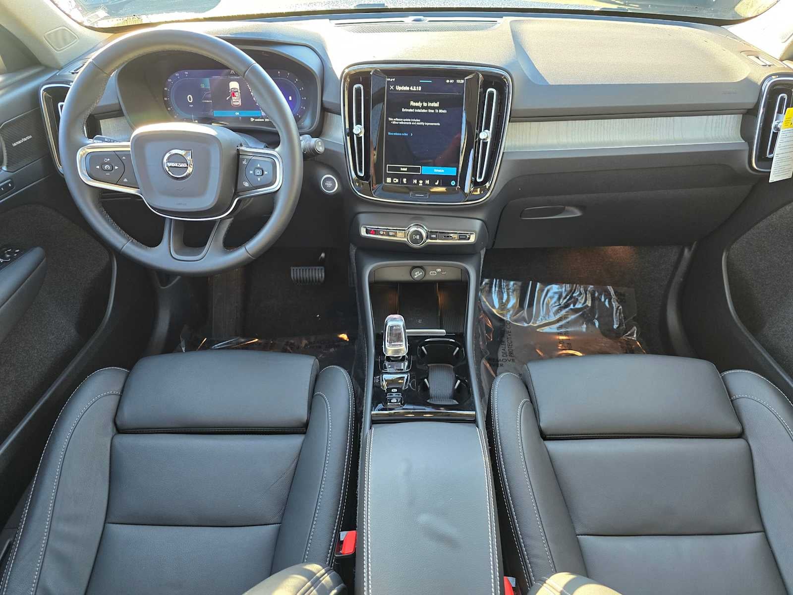 2025 Volvo XC40 Plus Bright Theme