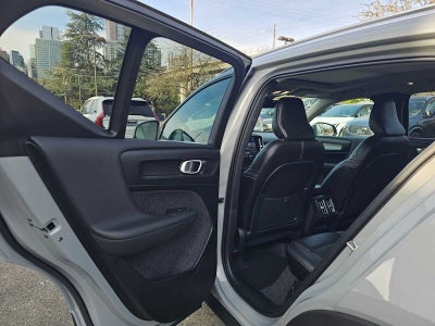 2025 Volvo XC40 Plus Bright Theme