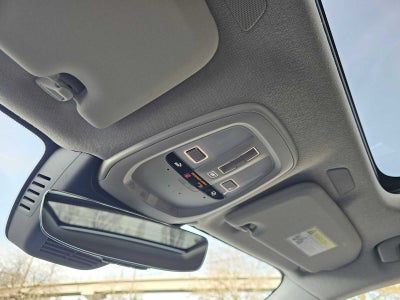 2025 Volvo XC40 Plus Bright Theme