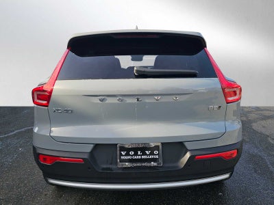 2025 Volvo XC40 Plus Bright Theme