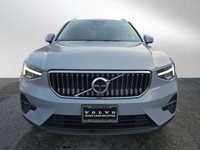 2025 Volvo XC40 Plus Bright Theme