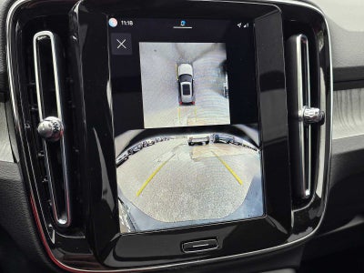 2025 Volvo XC40 Plus Bright Theme