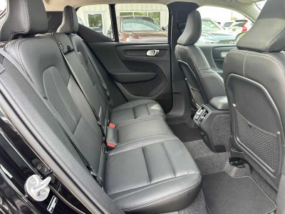 2025 Volvo XC40 Plus Bright Theme