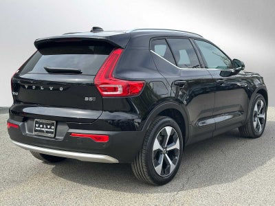 2025 Volvo XC40 Plus Bright Theme