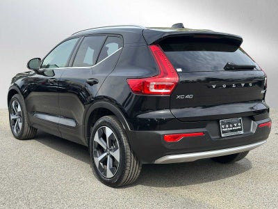 2025 Volvo XC40 Plus Bright Theme