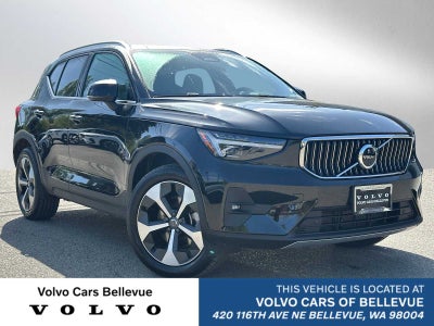 2025 Volvo XC40 Plus Bright Theme