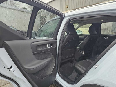 2025 Volvo XC40 Plus Bright Theme