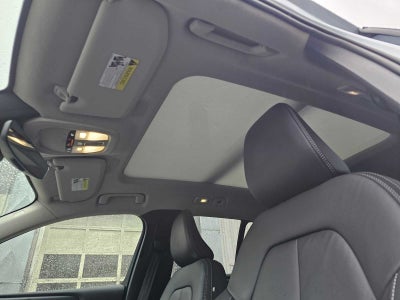 2025 Volvo XC40 Plus Bright Theme