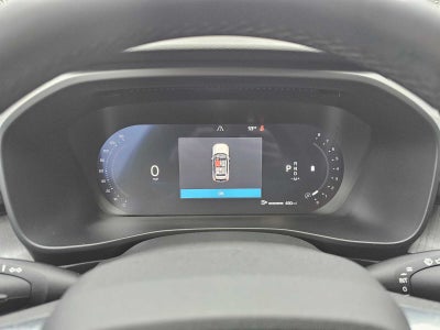 2025 Volvo XC40 Plus Bright Theme