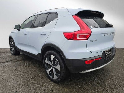 2025 Volvo XC40 Plus Bright Theme
