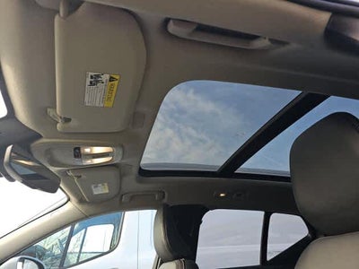 2025 Volvo XC40 Plus Bright Theme