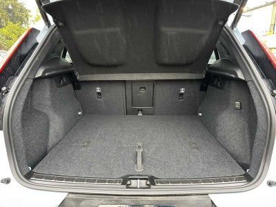 2025 Volvo XC40 Plus Bright Theme