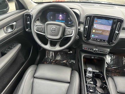 2025 Volvo XC40 Plus Bright Theme