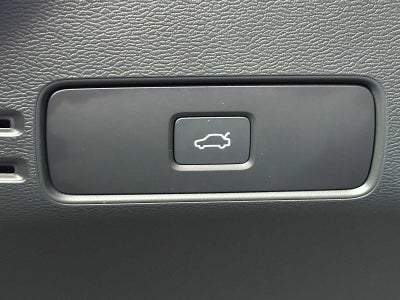 2025 Volvo XC40 Core Bright Theme
