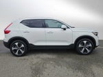 2025 Volvo XC40 Core Bright Theme