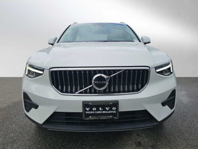 2025 Volvo XC40 Core Bright Theme