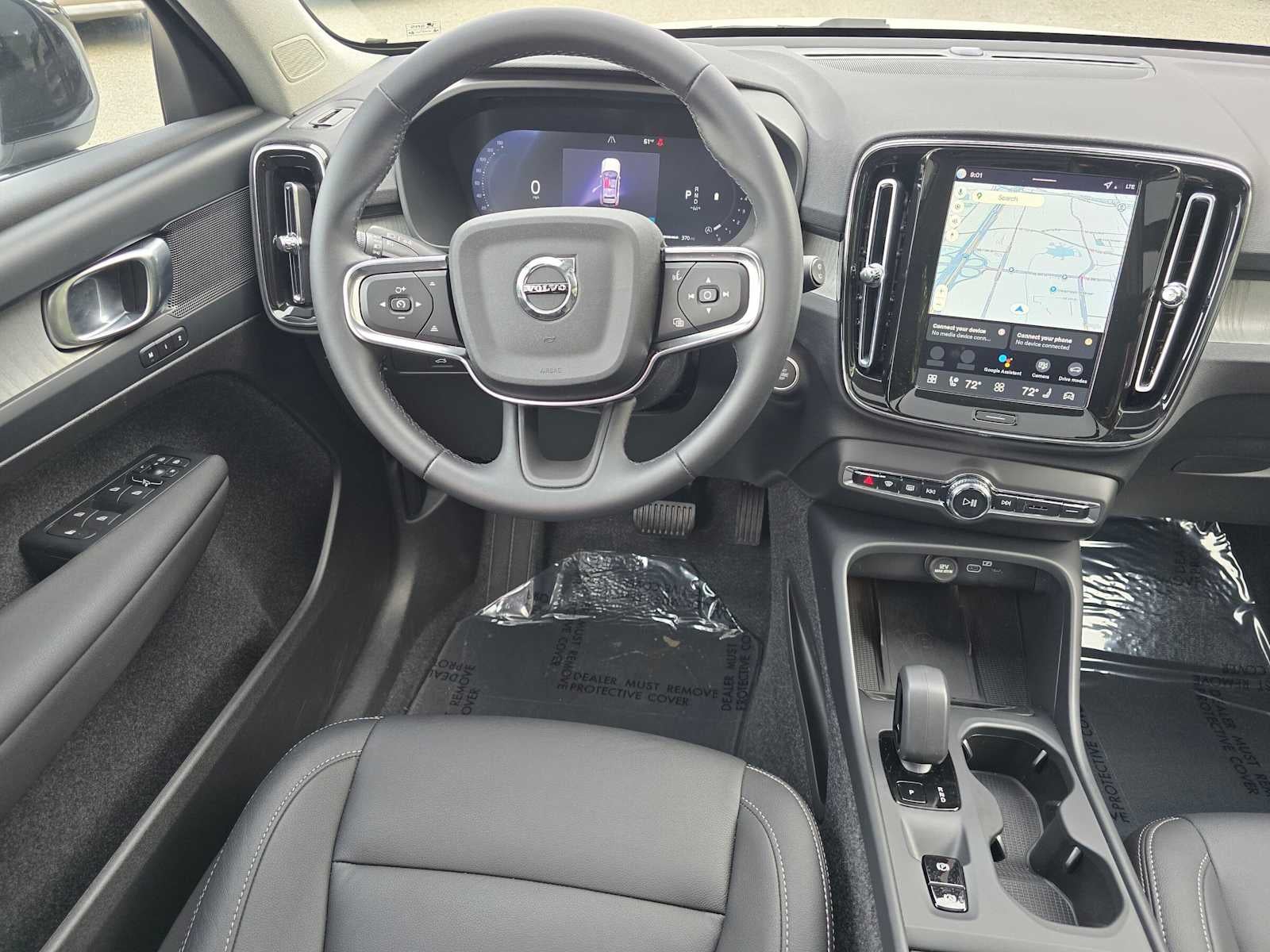 2026 Volvo XC40 Core