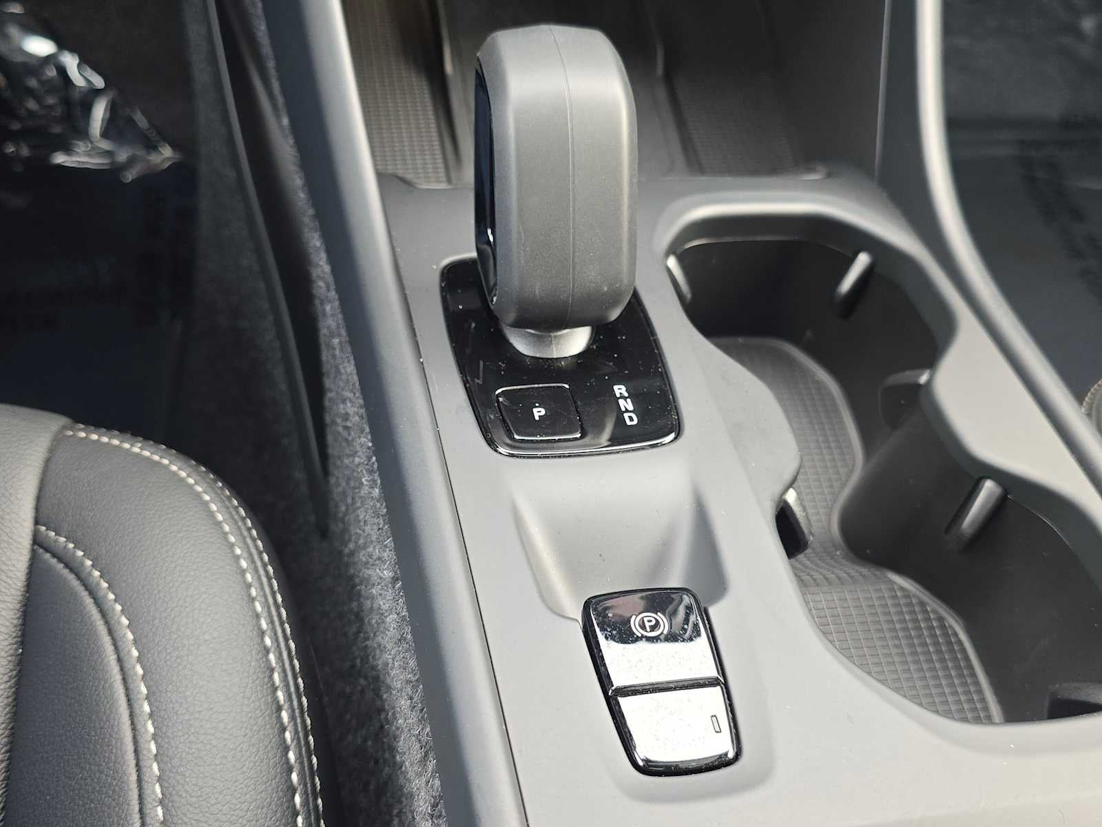 2026 Volvo XC40 Core