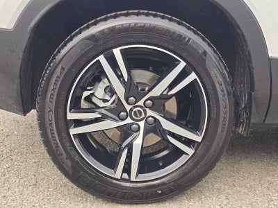 2026 Volvo XC40 Core