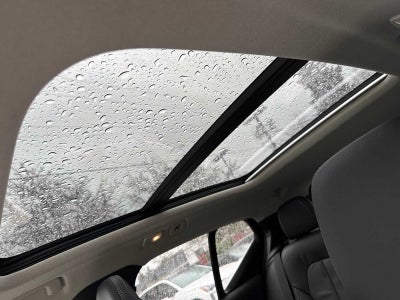 2025 Volvo XC40 Core Bright Theme