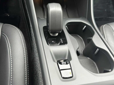 2025 Volvo XC40 Core Bright Theme