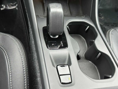 2025 Volvo XC40 Core Bright Theme