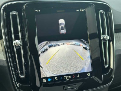 2025 Volvo XC40 Core Bright Theme