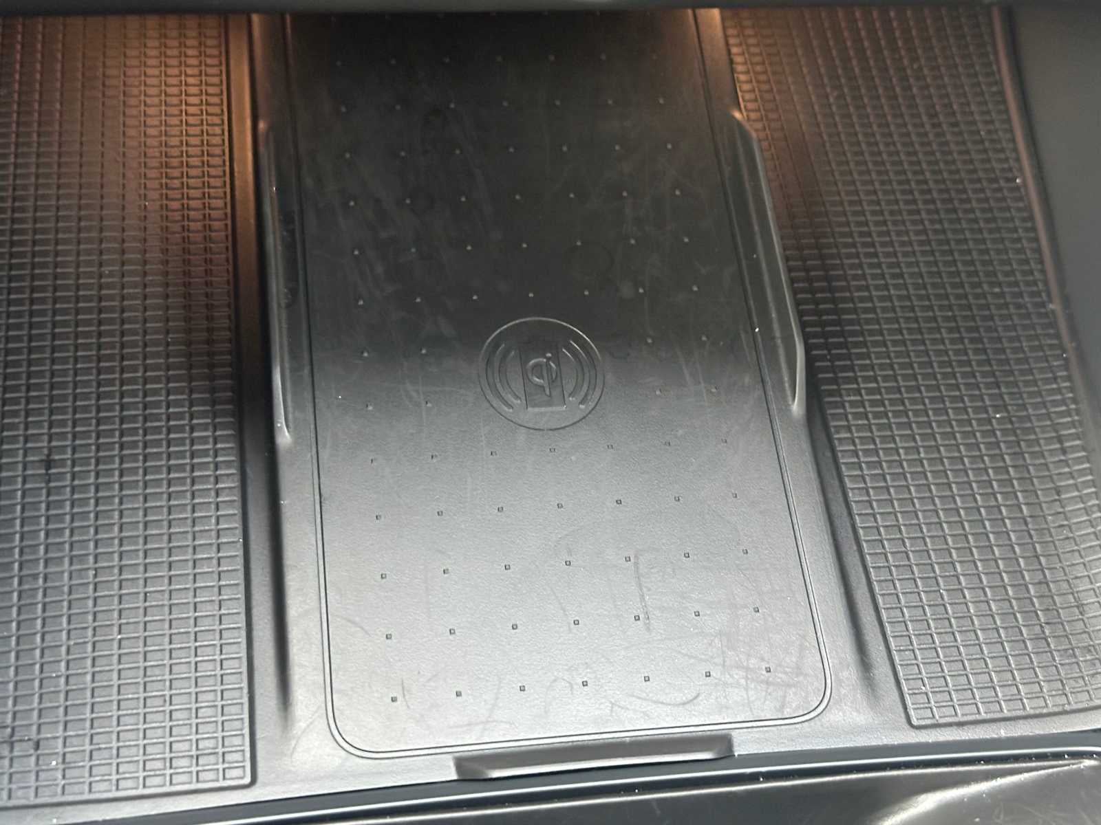 2025 Volvo XC40 Core Bright Theme